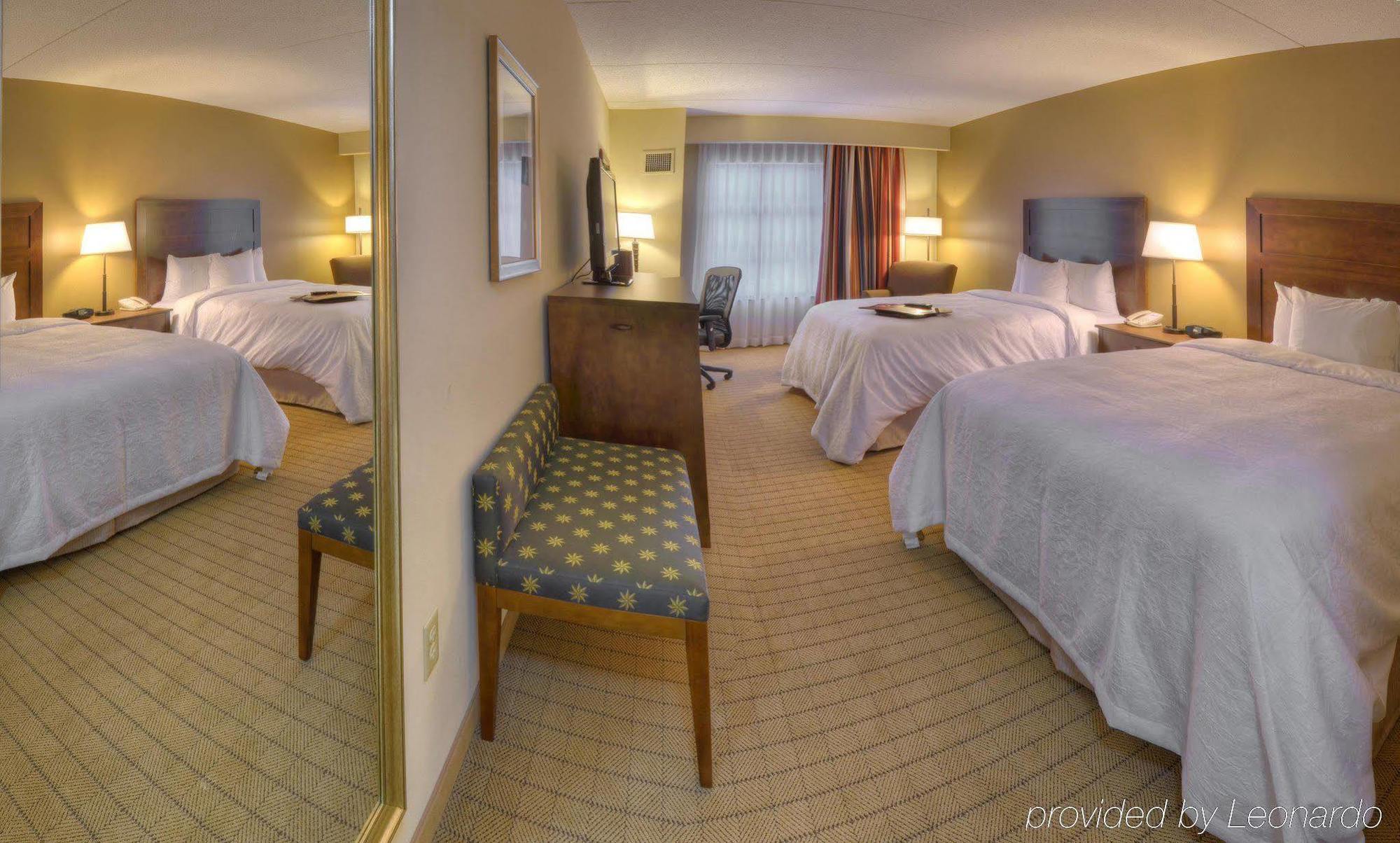 Hampton Inn Columbus/South-Fort Benning Bagian luar foto